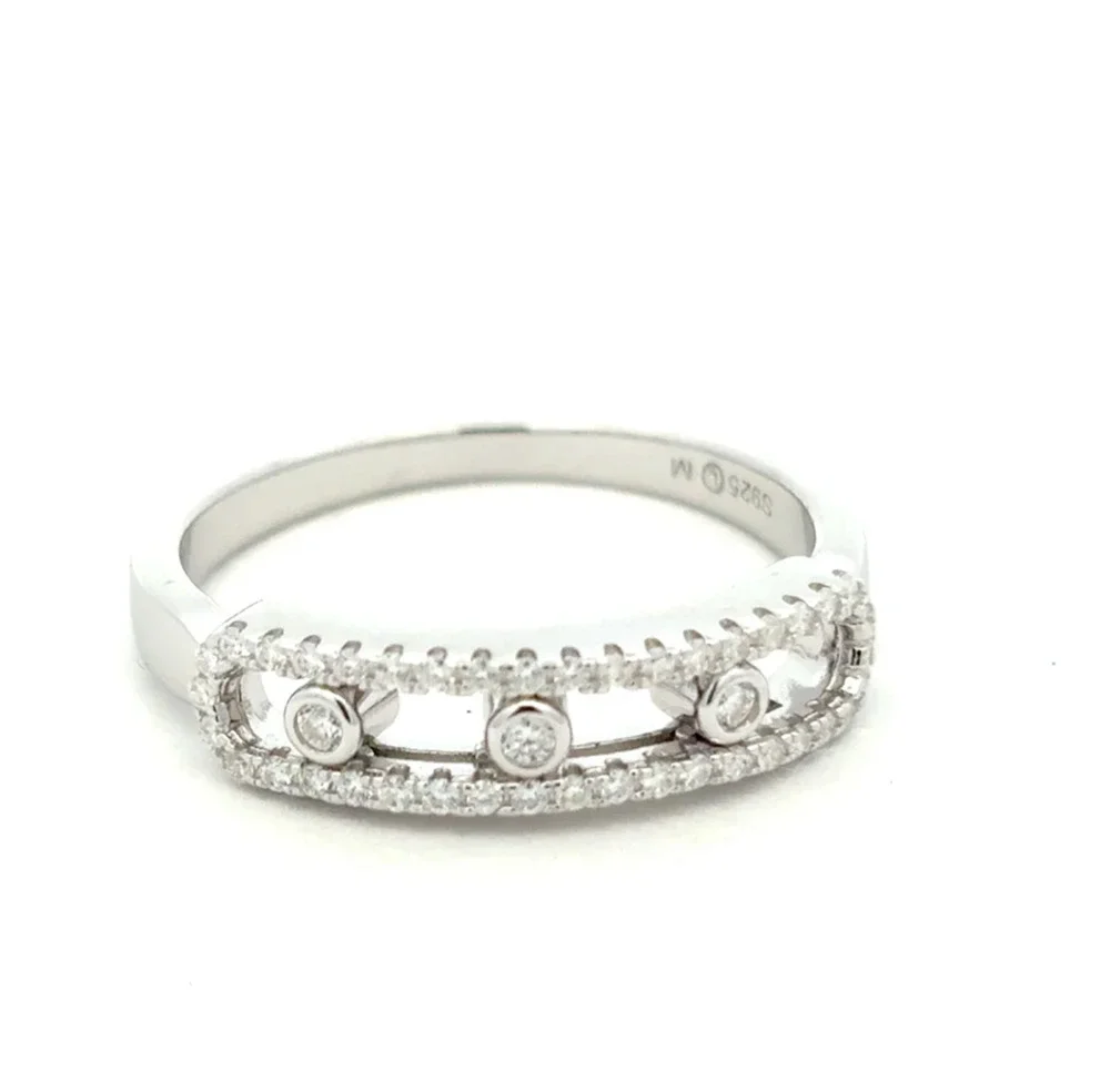 925 Sterling Silver Moissanite stone Ring Size 8